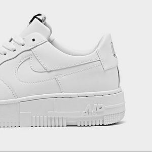 Nike Air Force 1 Pixle